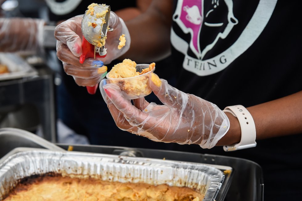 Mac and cheese fest sees hundreds